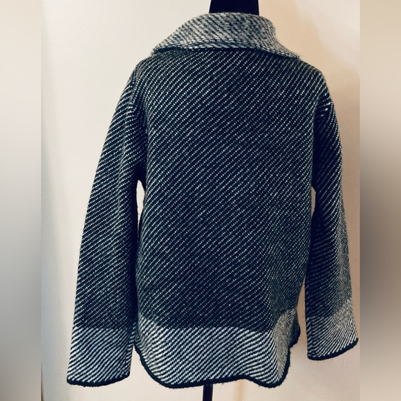 Y2K Shacket Cosy Sweater Size L Black Cream Acrylic/Nylon/Mohair Blend Conrad C - Picture 6 of 10